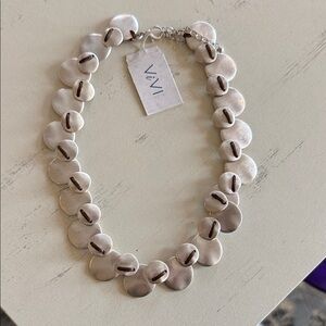 ViVi Silver Cowrie Necklace